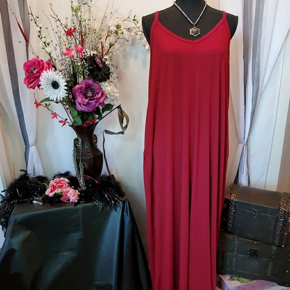 Last 1 Plus Size Cabernet Red Maxi Pocket Dress - Picture 6 of 6